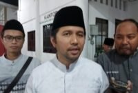 Ket foto. Wakil Gubernur Jawa Timur Emil Dardak saat ditemui awak media di Ponpes Al-Munawariyah Bululawang 