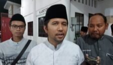 Ket foto. Wakil Gubernur Jawa Timur Emil Dardak saat ditemui awak media di Ponpes Al-Munawariyah Bululawang 