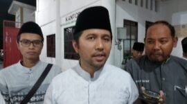Ket foto. Wakil Gubernur Jawa Timur Emil Dardak saat ditemui awak media di Ponpes Al-Munawariyah Bululawang 