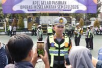 Ket foto. Kasatlantas Polres Malang, AKP Muhammad Alif Chelvin Arliska, saat diwawancara awak media di Mapolres Malang 