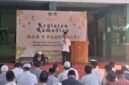 Dokumen foto: kepala sekolah MAN 1 Pasuruan H. Nasrudin saat memberikan ceramah pada Siswa - siswi