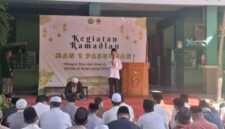 Dokumen foto: kepala sekolah MAN 1 Pasuruan H. Nasrudin saat memberikan ceramah pada Siswa - siswi