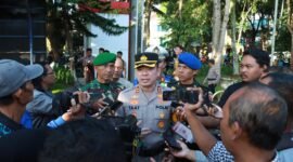 Ket foto. Kapolres Malang, AKBP Muhammad Taat Resdi, saat diwawancara awak media 