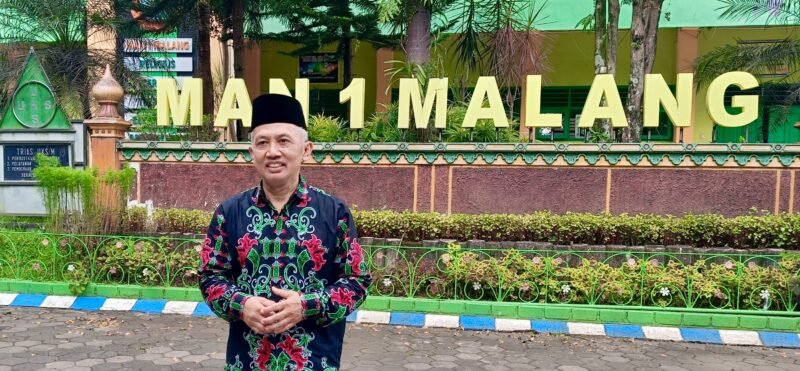 Ket foto. Kepala Sekolah Madrasah Aliyah Negeri Malang Gondanglegi, Ahmad Musthofa 