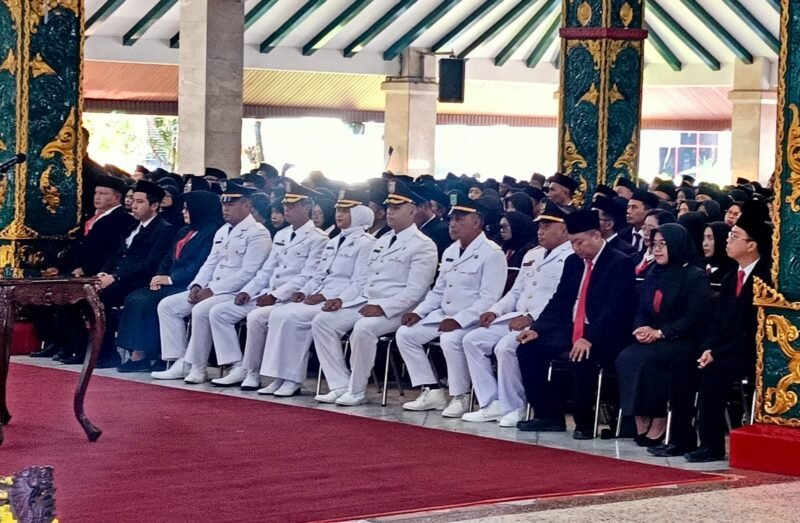 Ket foto. Pelantikan 3 pejabat JPT Pratama dan beberapa pejabat lainnya di Pendopo Agung Kabupaten Malang 