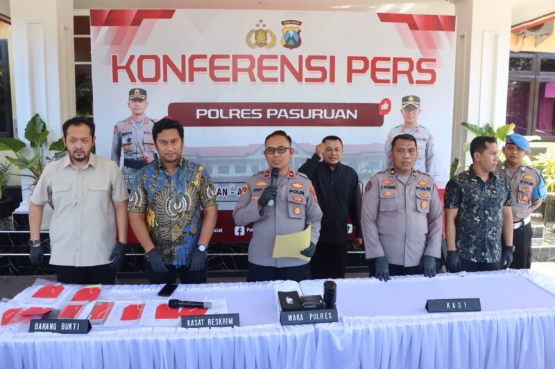 Dokumen foto : Waka polres saat Press Rilis di Mapolres Pasuruan