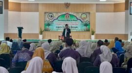 Ket foto. Halal bi halal seluruh anggota PGRI cabang Lawang 