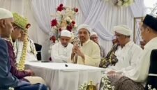 Ket foto. Saat prosesi akad nikah putri dari Habib Musthofa Alyadrus Bangilan Tuban 