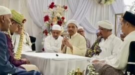 Ket foto. Saat prosesi akad nikah putri dari Habib Musthofa Alyadrus Bangilan Tuban 