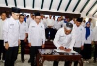 Gabungan Pengusaha Makan Bergizi (GAPEMBI) Jawa Timur, Makhrus Soleh saat melantik Korwil GAPEMBI Malang raya di Pendopo Agung Kabupaten Malang 
