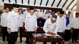 Gabungan Pengusaha Makan Bergizi (GAPEMBI) Jawa Timur, Makhrus Soleh saat melantik Korwil GAPEMBI Malang raya di Pendopo Agung Kabupaten Malang 