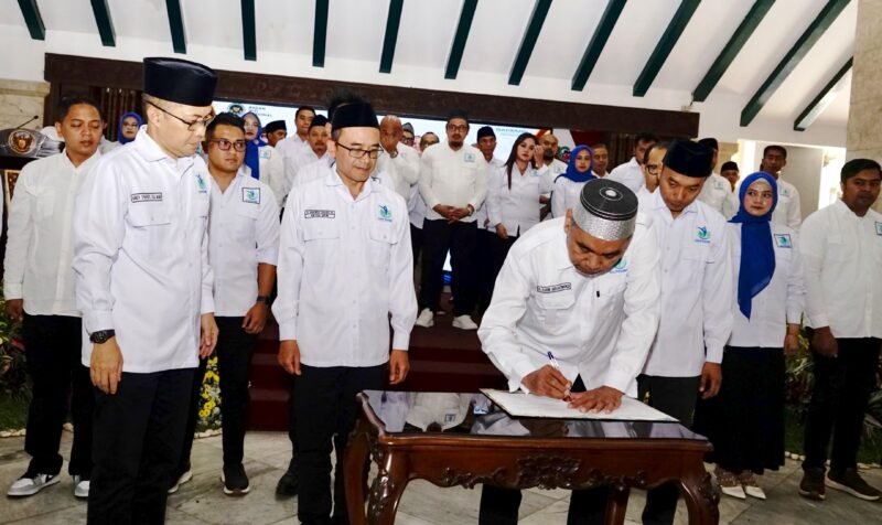 Gabungan Pengusaha Makan Bergizi (GAPEMBI) Jawa Timur, Makhrus Soleh saat melantik Korwil GAPEMBI Malang raya di Pendopo Agung Kabupaten Malang 