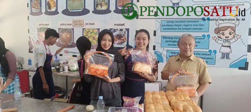 Salah satu ruangan kelas SMAN 1 Tumpang yang dijadikan tempat produksi roti non sugar (Foto: Seno pendoposatu.id)