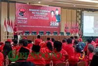 Wakil Ketua DPD PDIP Jatim, I Made Riandiana Kartika saat memberikan sambutan (Foto: Seno pendoposatu.id)