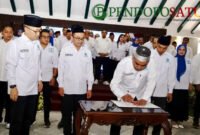Gabungan Pengusaha Makan Bergizi (GAPEMBI) Jatim, Makhrus Soleh saat melantik Korwil GAPEMBI Malang raya di Pendopo Agung Kabupaten Malang (Foto: Seno pendoposatu.id)