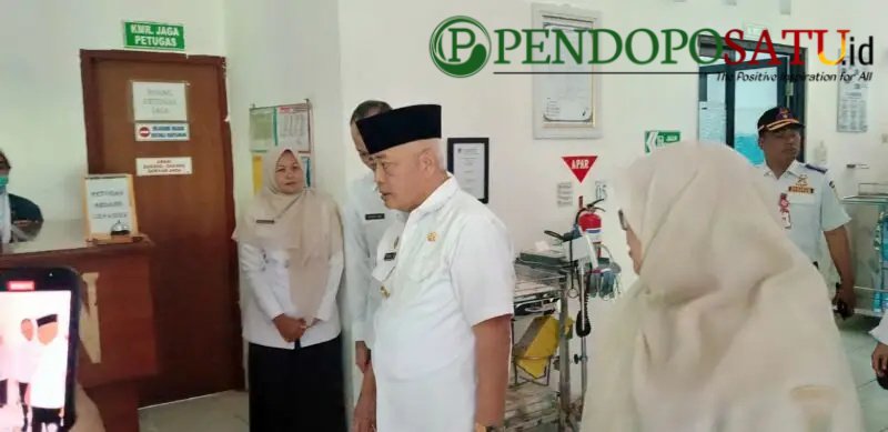 Sidak Puskesmas Tajinan, Bupati Malang HM Sanusi Tegaskan: Tak Boleh Ada Penolakan Pasien Sidak Puskesmas Tajinan, Bupati Malang HM Sanusi Tegaskan: Tak Boleh Ada Penolakan Pasien