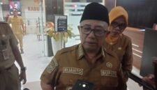 Bupati Blitar, Rijanto Saat Dikonfirmasi Awak Media Usai Didatangi Tim KPK di Kantornya