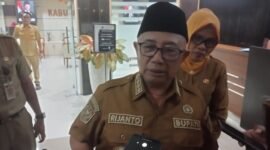 Bupati Blitar, Rijanto Saat Dikonfirmasi Awak Media Usai Didatangi Tim KPK di Kantornya