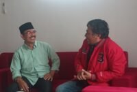 Ket foto. Pertemuan Ketua Fraksi PKB, Abdulloh Satar dan Ketua Fraksi PDI Perjuangan DPRD kabupaten Malang saat bertemu di Kantor DPC PDI Perjuangan Di Kepanjen 