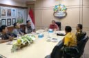 Kepala Dinas Pendidikan Jawa Timur, Aries Agung Paewai Menerima Panitia Pelantikan Dan FGD Serta Beberapa Pengurus JMSI Jatim di Kantornya