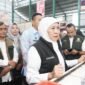 Gubernur Jatim, Khofifah Indar Parawansa Saat Sidak Pasar Klojen Kota Malang Didampingi Kepala Bakorwil Malang, Asep Kusdinar 