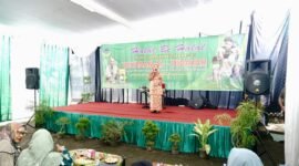 Ket foto. Wakil Bupati Malang Hj Lathifah Shohib saat menghadiri acara halal bihalal di Yayasan Al Hidayah Pakis