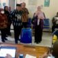 Ket foto. Bupati Malang, HM Sanusi didampingi Kepala Puskesmas Kepanjen saat meninjau ruang pelayanan 