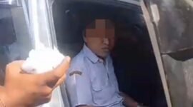 Dokumen foto: Hadi Kurniawan saat di mobil parkir di pemkab Pasuruan