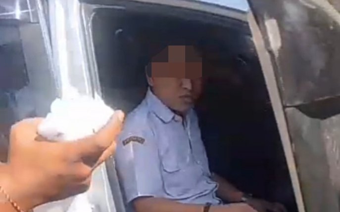 Dokumen foto: Hadi Kurniawan saat di mobil parkir di pemkab Pasuruan
