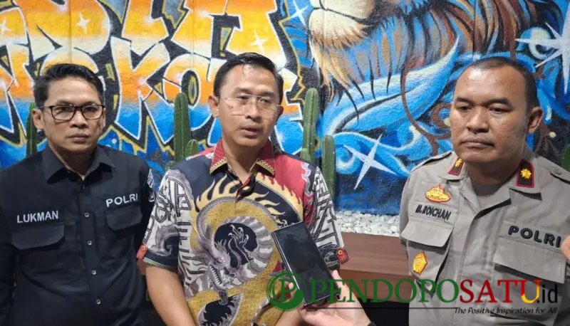 Kasatreskrim Polresta Malang Kota, Rahmad Aji Prabowo, Saat Diwawancarai Awak Media (Foto: Seno Pendoposatu)
