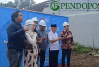 Bupati Malang, HM Sanusi Bersama Pengelola SPPG Talangsuko Turen Usai Peletakan Batu Pertama (Foto: Seno Pendoposatu)