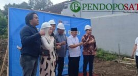 Bupati Malang, HM Sanusi Bersama Pengelola SPPG Talangsuko Turen Usai Peletakan Batu Pertama (Foto: Seno Pendoposatu)
