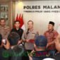 Kapolres Malang Muhammad Taat Resdi Bersama Jajarannya Saat Melakukan Konferensi Pers (Foto: Seno Pendoposatu)