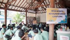 Mahasiswa Universitas Insan Budi Utomo (UIBU) “ngantor” Di Desa Wisata Kerajinan UMKM Gamplong, Sleman, Yogyakarta