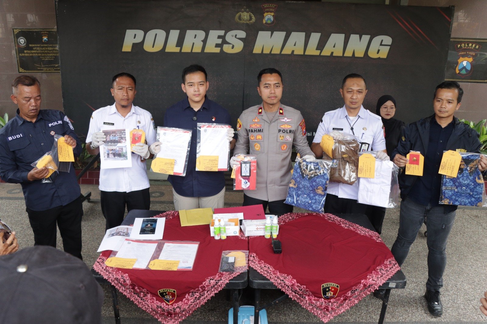 Polres Malang Bongkar Modus Penipuan Berkedok Program UMKM Pemprov Jatim, Dua Tersangka Ditangkap