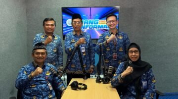 Kepala Bakorwil Malang, Asep Kusdinar Menjadi Narasumber Podcast Dinas Kominfo Prov. Jatim (Foto: HMS Bakorwil Malang)