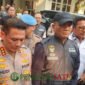 Kabid Humas Polda Metro Jaya, Kombes Pol Budi Hermanto, Kakortas Tipidkor Polri, IrjenPol Totok Suharyanto Saat Jumpa Pers Dengan Awak Media (Foto: Ones Pendoposatu)