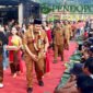 Sekda Kabupaten Malang, Budiar Anwar Didampingi Kepala Desa Pujiharjo, Hendiarso, Dan Beberapa OPD Serta Forkopimcam Saat Menghadiri Bersih Desa Pujiharjo ke-94 (Foto: Seno Pendoposatu)
