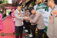 AKBP Muhammad Taat Resdi Saat Berpamitan Dengan Jajaran Polres Malang (Foto: Seno pendoposatu.id)