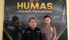 Humas Polres Pasuruan saat pres rilis di depan awak media (Foto: Abdullah pendoposatu.id)