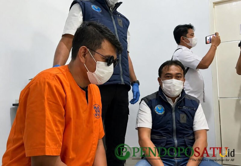 Tim Brantas BNNK Banyuwangi menangkap terduga AP sebagai bandar utama narkotika lintas daerah (Foto: Boby pendoposatu.id)