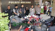 Kapolres Malang, AKBP Rulian Syauri saat konferensi Pers bersama jajaran di Mako Polres (Foto: Seno pendoposatu.id)