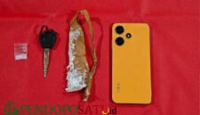 Barang Bukti diduga tersangka AM saat diamankan Satresnarkoba Polresta Banyuwangi (Foto: Boby pendoposatu.id)