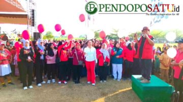 Kepala Desa Pojok, Yadi saat memberikan sambutan pada acara di Gelora Pojok Raya (Foto: Hanik pendoposatu.id)