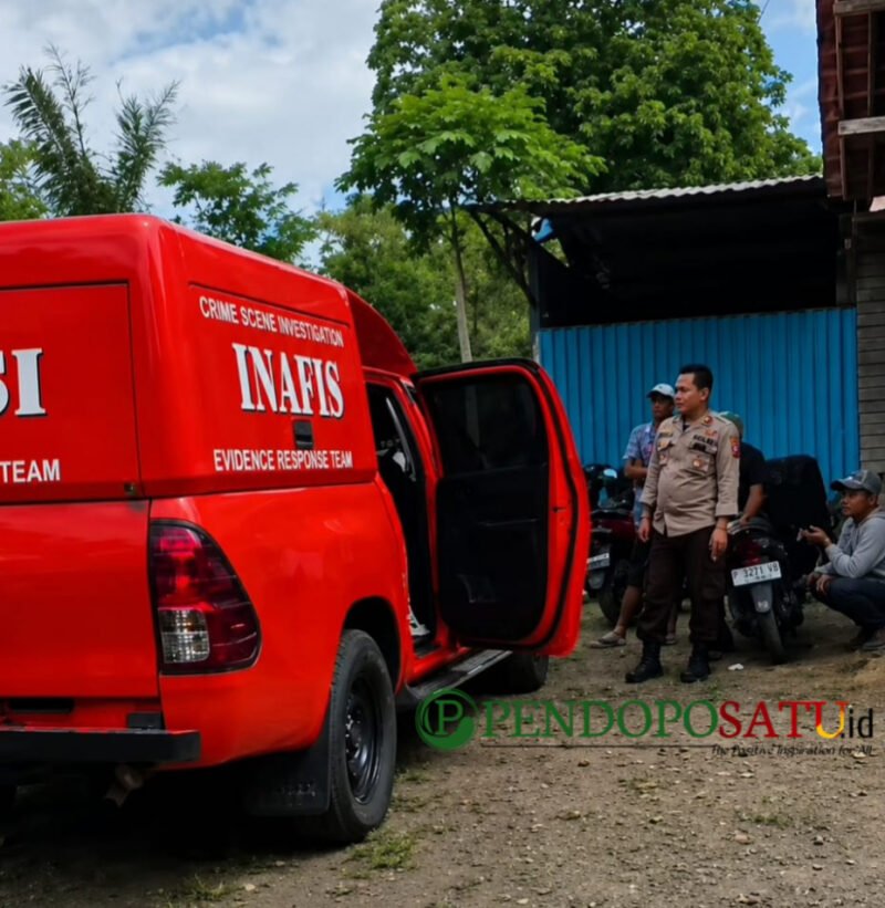 Tim Inafis Polresta Banyuwangi saat oleh TKP (Foto: pendoposatu.id)