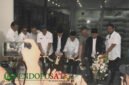Bupati Blitar, Wakil Bupati Blitar, Gus Iqdam (tengah) dan jajaran OPD yang mendampingi, saat Pemotongan  Pita pada lounching Kopi Joz Jis (Foto: Sony pendoposatu.id)