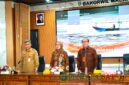 Kepala Bakorwil III Malang, Asep Kusdinar (kiri) didampingi Kepala BKD Provinsi Jawa Timur, Indah Wahyuni dan pihak Bank Jatim (Foto: bgs pendoposatu.id)