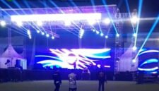 Panggung Festival Mbois 11 di Kota Malang tampak kosong menyusul aksi boikot yang dilakukan deretan musisi legendaris (Foto: Agus S pendoposatu.id)