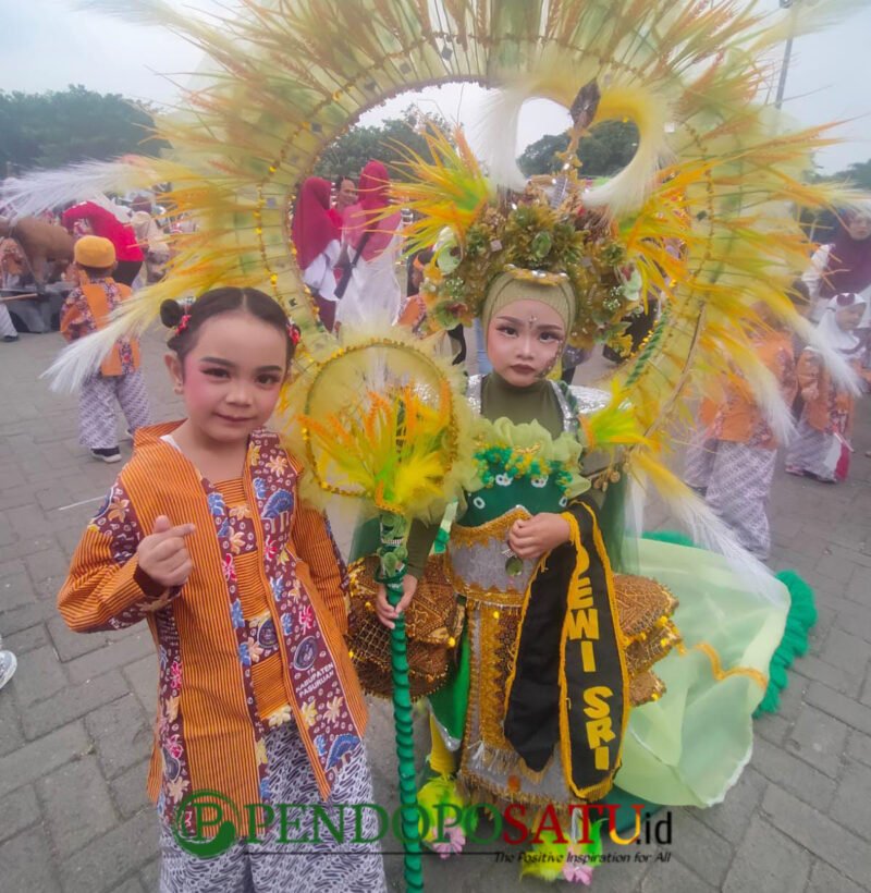 Peserta karnaval dari TK Syarif Hidayatullah Kelurahan Gempeng Kec.Bangil (Foto: Abdullah pendoposatu.id)
