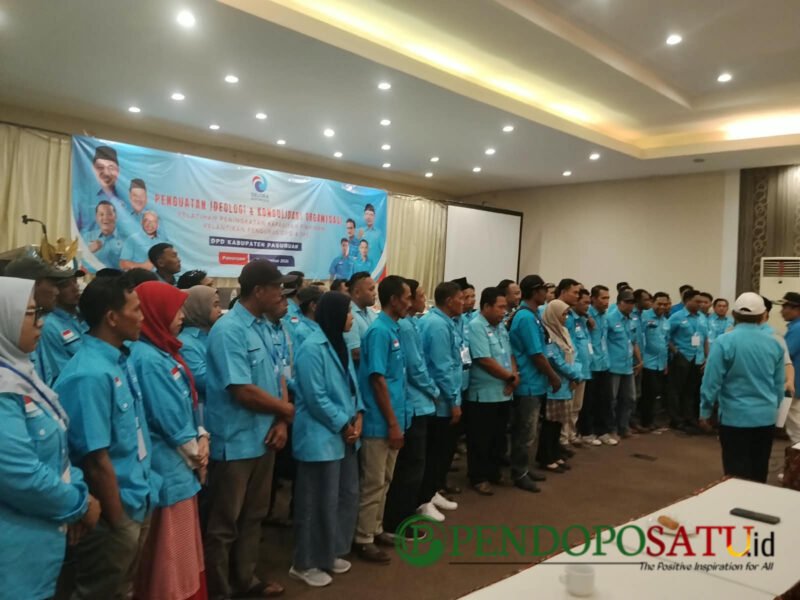 Pengurus DPC Partai Gelora di 24 Kematan saat acara Pelantikan DPC di RM.Kurnia kota Pasuruan (Foto: Abdullah pendoposatu.id)